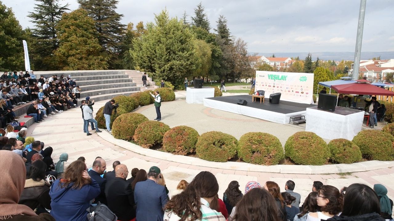 Yeşilay Fest Eskişehir'de Gençlerle Buluştu