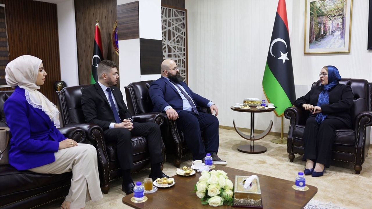 Yunus Emre Enstitüsü Libya Koordinatörü, Kadın Bakanı ile Görüştü