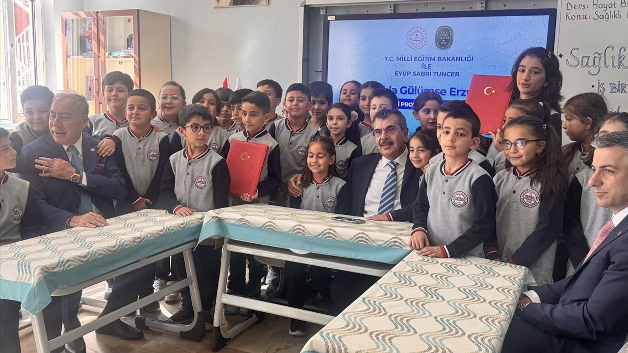 Yusuf Tekin, Erzurum'da Diş Sağlığı Protokolüne İmza Attı