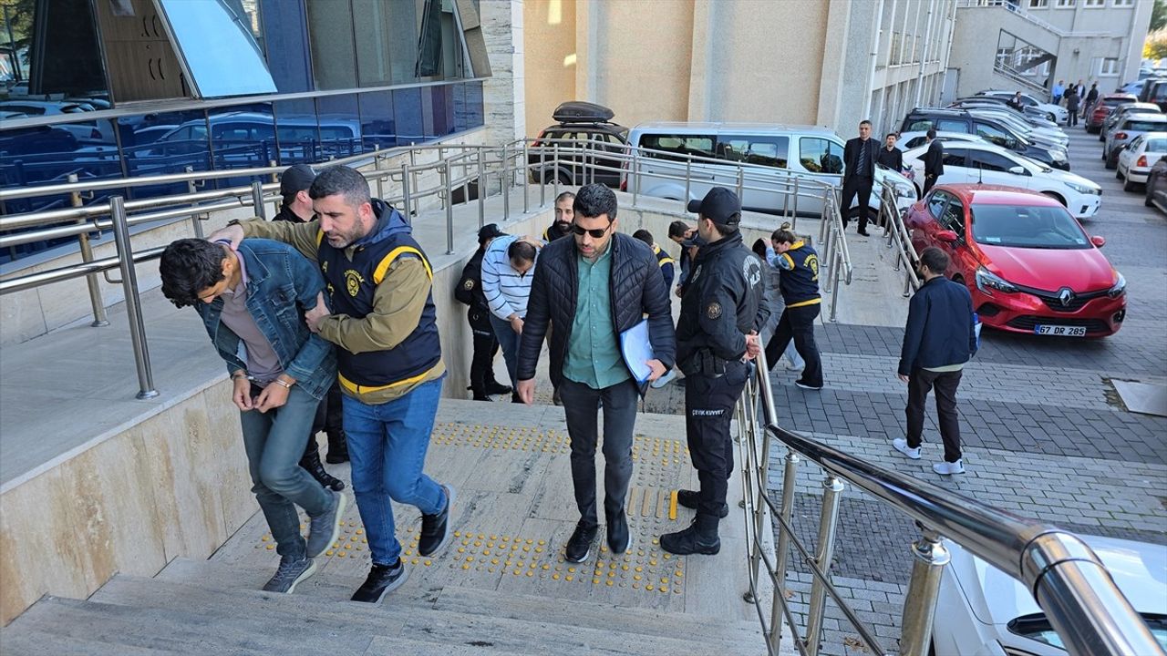 Zonguldak'ta Emekli Madenci Dolandırıcılığı: 5 Tutuklama