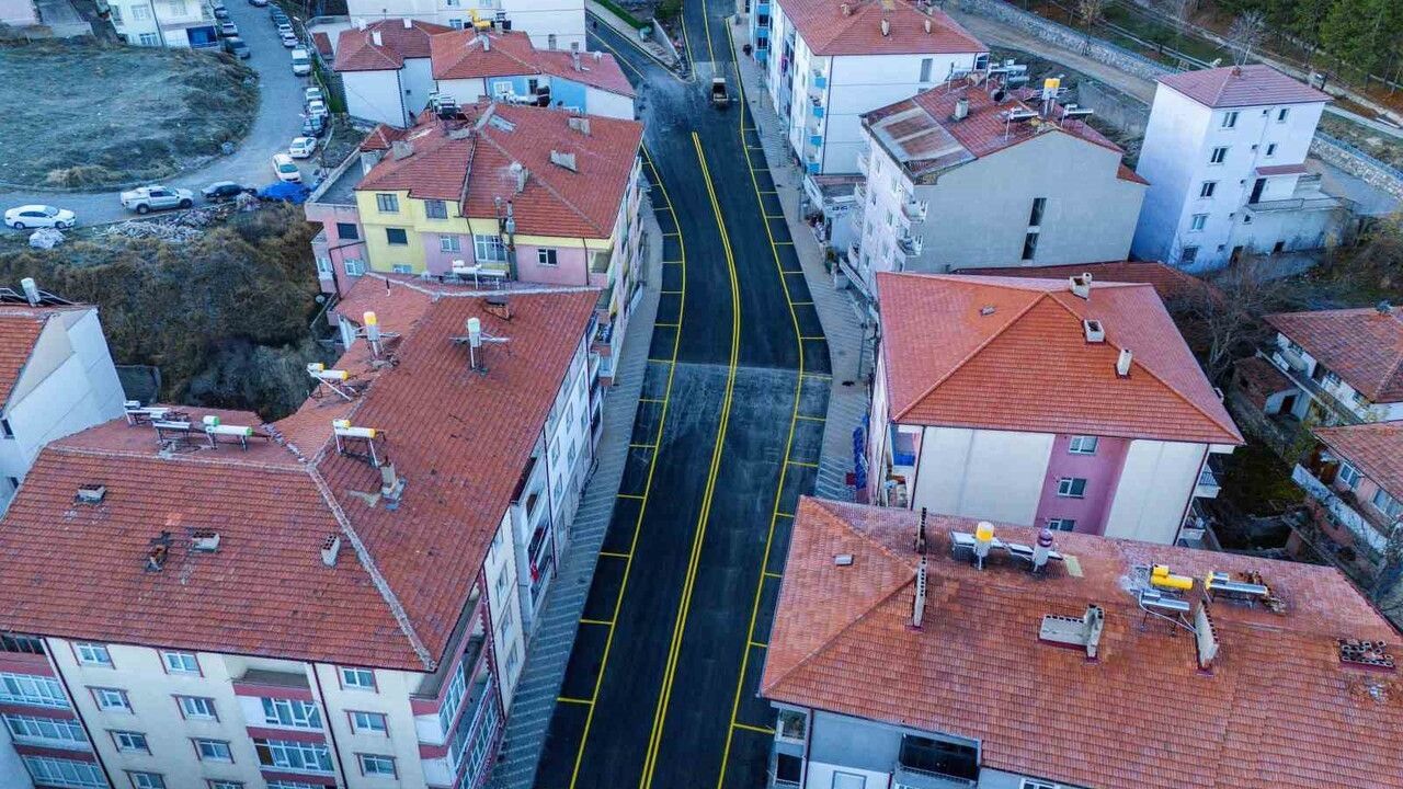 1071 Malazgirt Caddesi, Akdağmadeni’nde modern yüzüyle açıldı