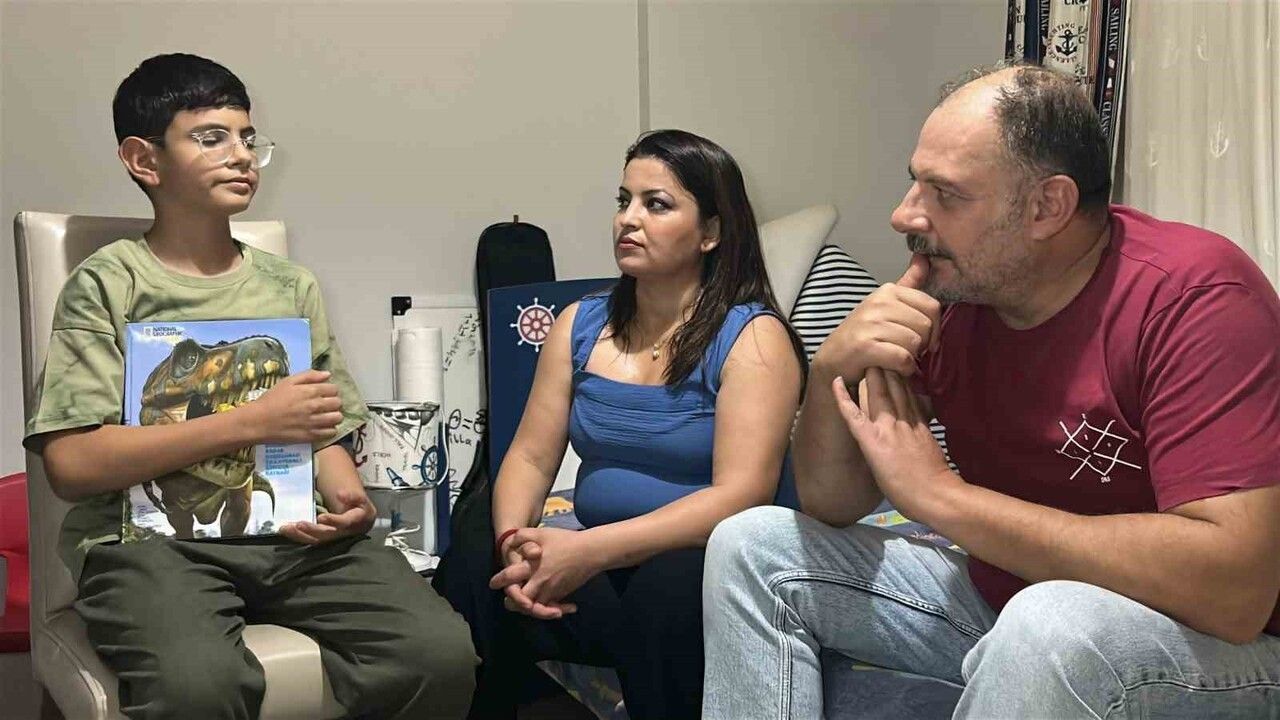 11 yaşındaki Ümit’in sırrı: Her gün bir kitap