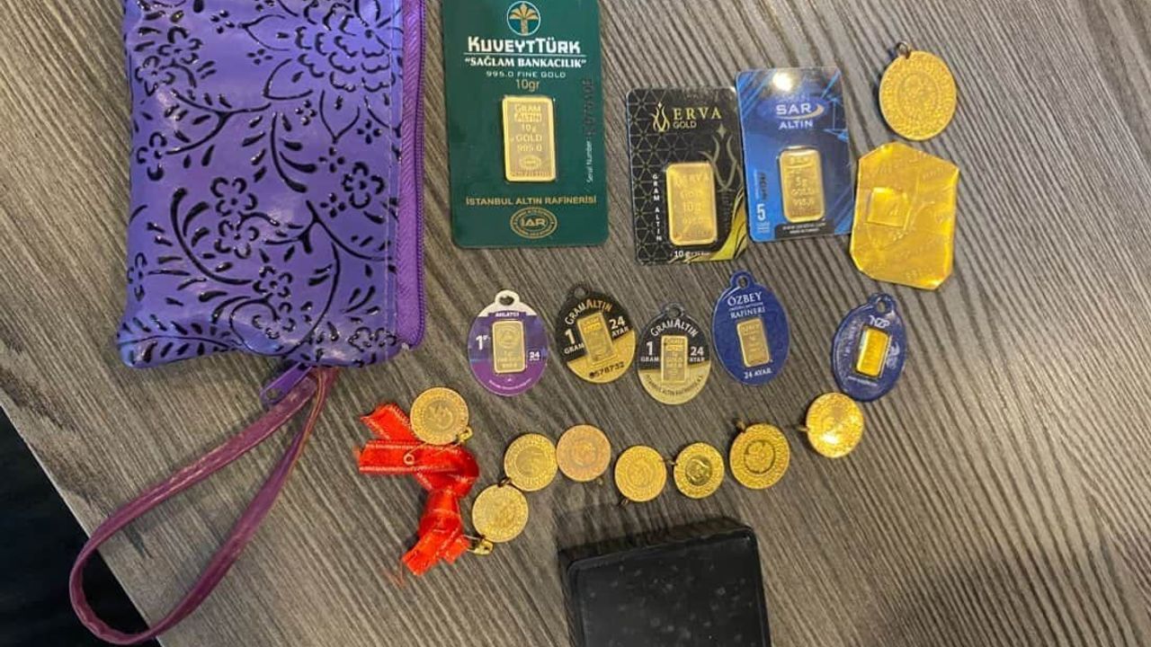 Adana'da halıdan 650 bin TL çıktı — Çalışan sahibine teslim etti