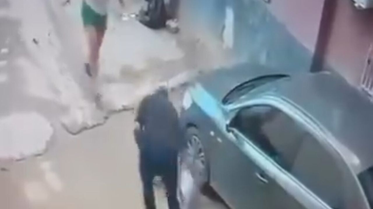 Adana'da yasak ilişki cinayeti: Kameraya yansıyan bıçaklama anları