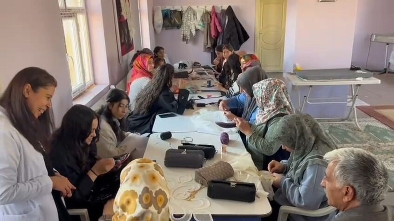 Adilcevaz Harmantepe'de Atıl Okul Köy Yaşam Merkezine Dönüştürüldü