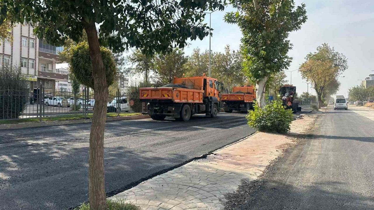 Adıyaman'da Cumhurbaşkanı Ziyareti Öncesi Yıllardır Bekleyen Yollar Hızla Onarıldı