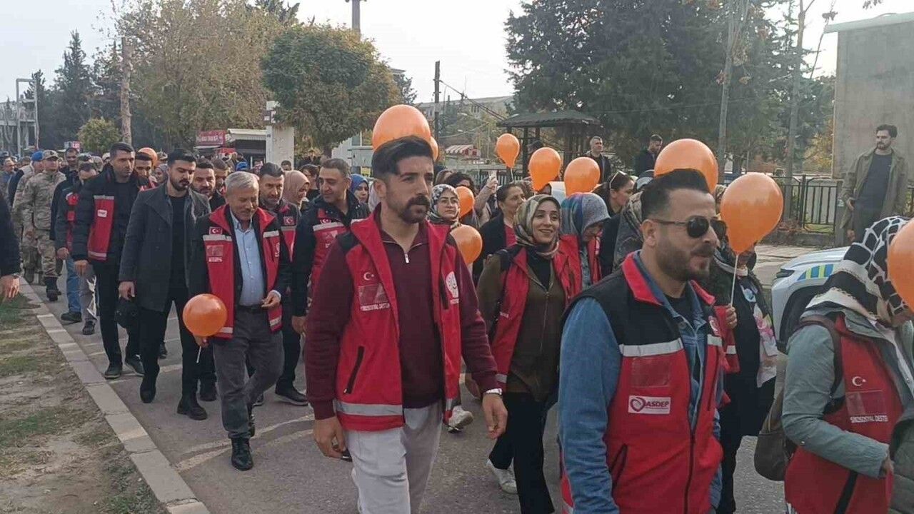Adıyaman protokolü 25 Kasım'da kadına yönelik şiddete karşı yürüdü