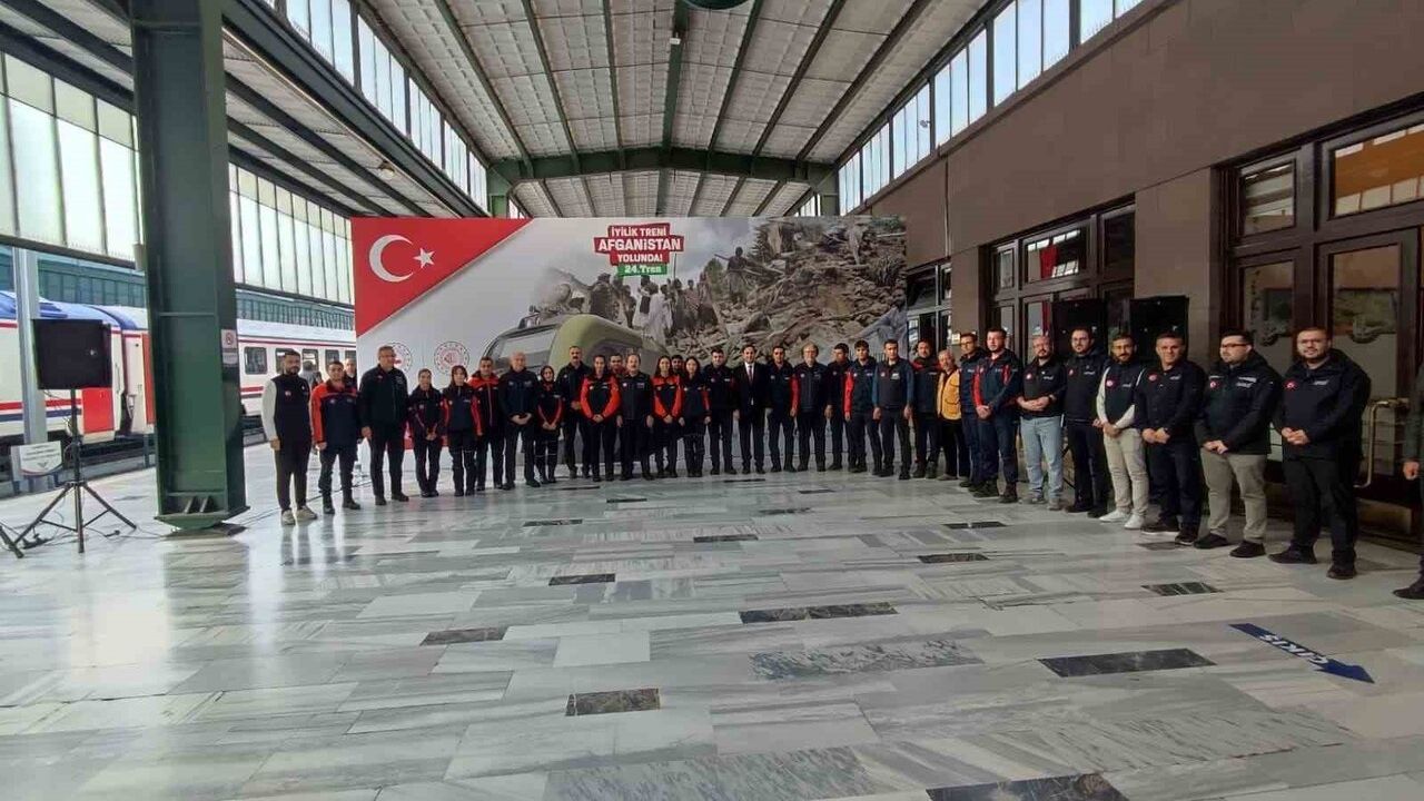 AFAD ve TCDD'den Afganistan'a 24. İyilik Treni: Ankara'dan Yardım Uğurlandı