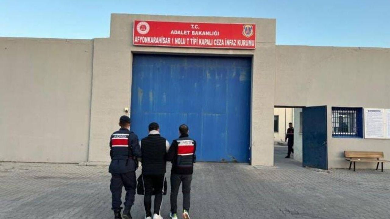 Afyonkarahisar'da jandarmadan torbacı operasyonu: şüpheli tutuklandı