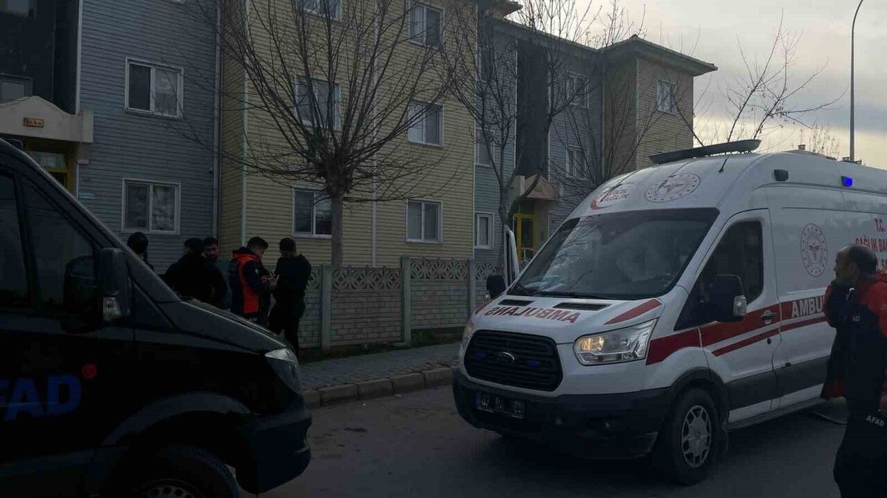 Afyonkarahisar'da patates kızartması sonrası 4 kişi hastanelik oldu