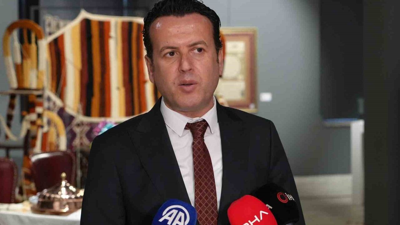 Aile Yılı Kapsamında Sanat Eserleri Sanatseverlerle Buluştu