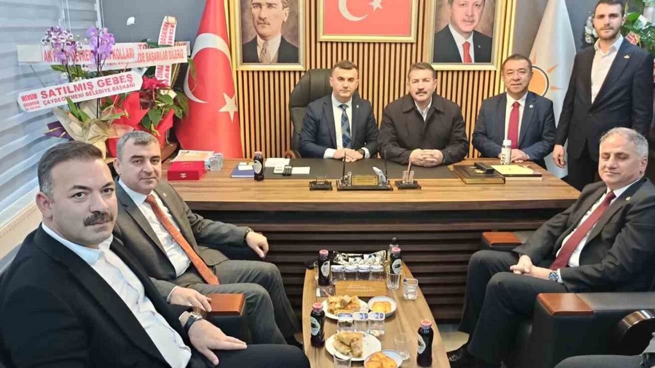AK Parti heyeti Devrek İlçe Başkanlığı’na nezaket ziyareti
