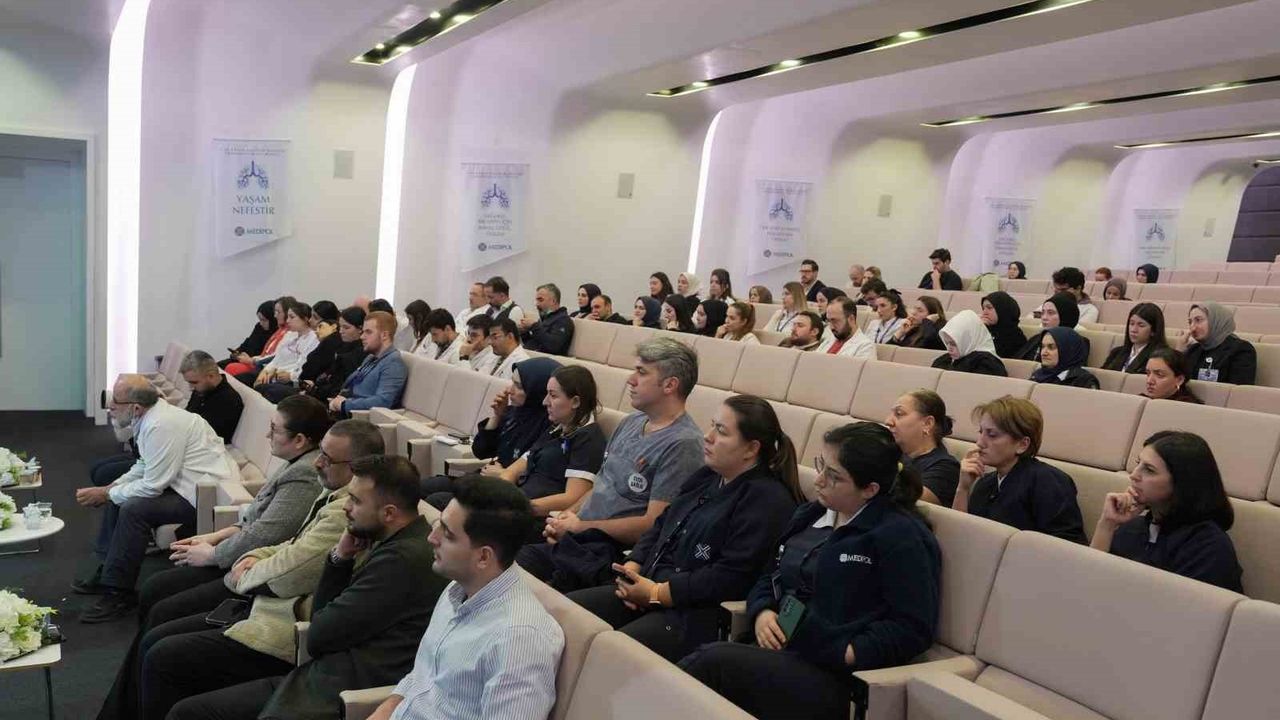 Akciğer Kanseri Farkındalık Paneli: Erken Tanı ve Çok Disiplinli Tedavi Öne Çıktı