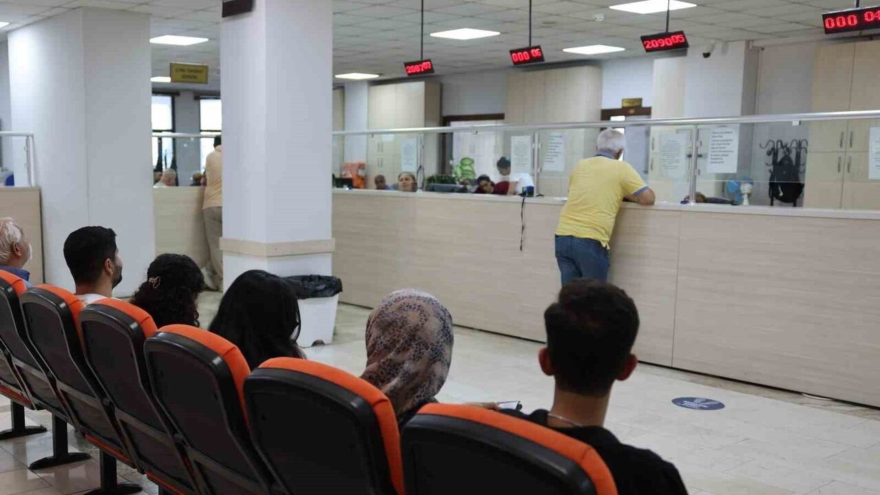 Akdeniz Belediyesi vezneleri hafta sonu hizmet verecek