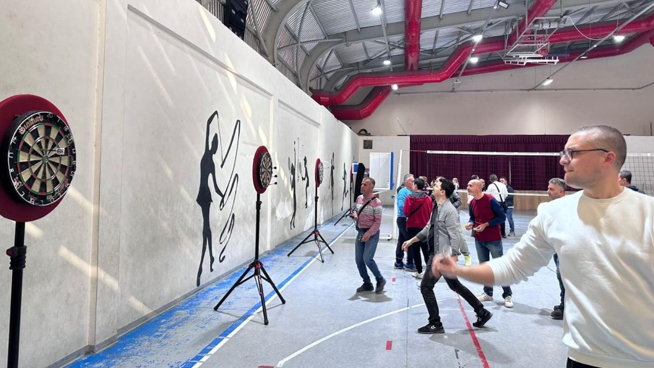 Akhisar’da Öğretmenler Günü turnuvaları ilgi gördü