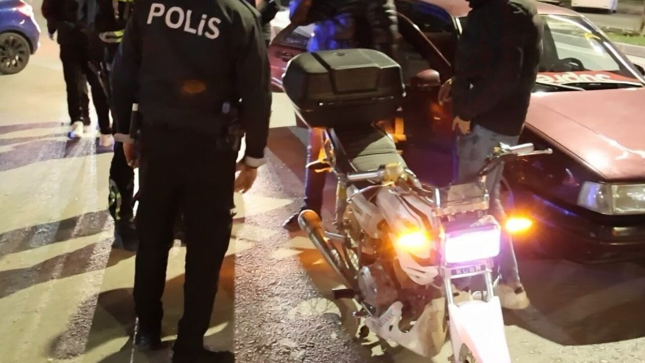 Aksaray'da abartı egzozlu motosiklete 13 bin 776 lira ceza