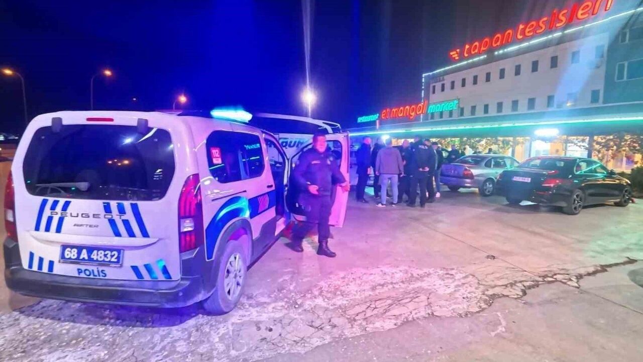 Aksaray'da bıçak iddiasına biber gazlı müdahale: Gözaltı