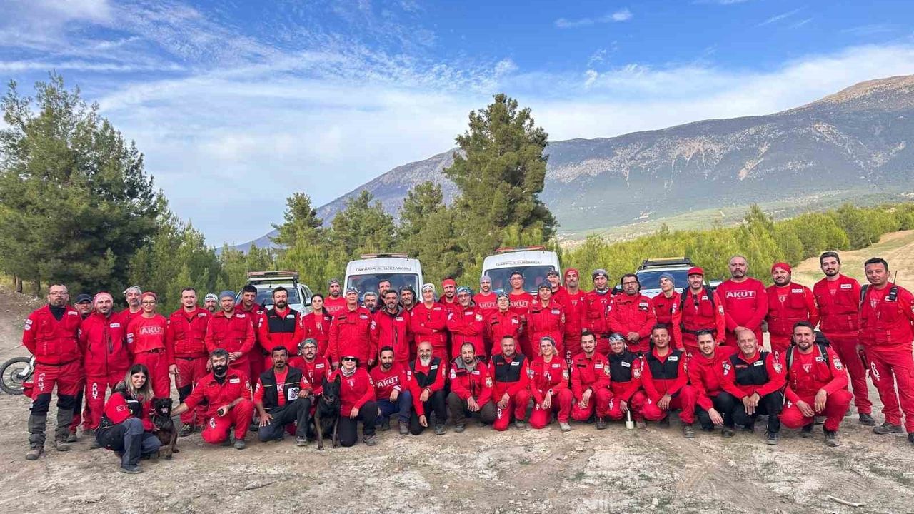 AKUT Ege’den Denizli’de İHA ve K9 destekli arama tatbikatı