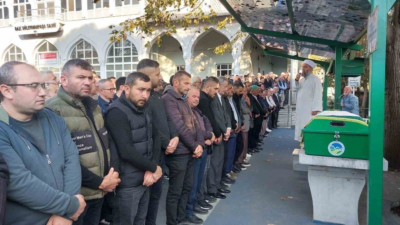 Akyazı’daki kazada yaşamını yitiren 36 yaşındaki Uğur Başkaya toprağa verildi