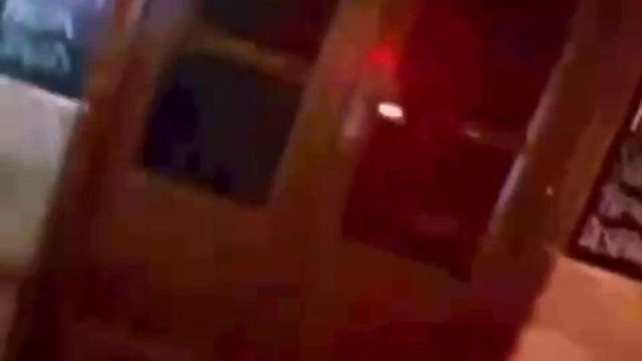 Alaçatı'da Eğlence Mekanına Silahlı Saldırı: 1 Gözaltı