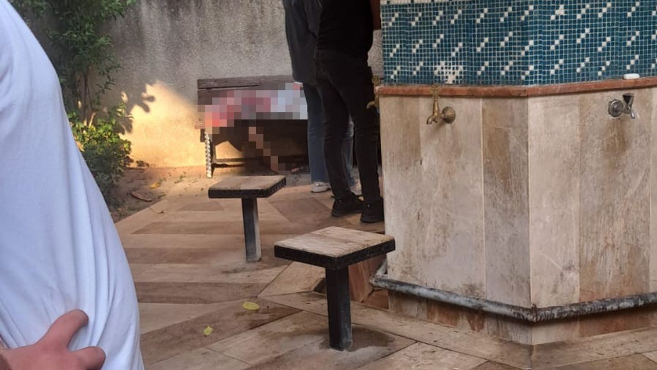 Alanya'da cami önündeki bankta ölü bulunan 43 yaşındaki Bayram Akça