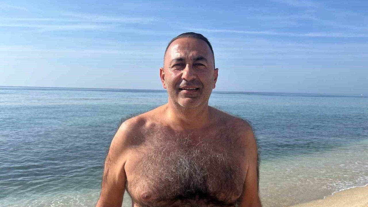 Alanya'da Kasım Sıcacık: Kleopatra Plajı'nda Deniz Keyfi