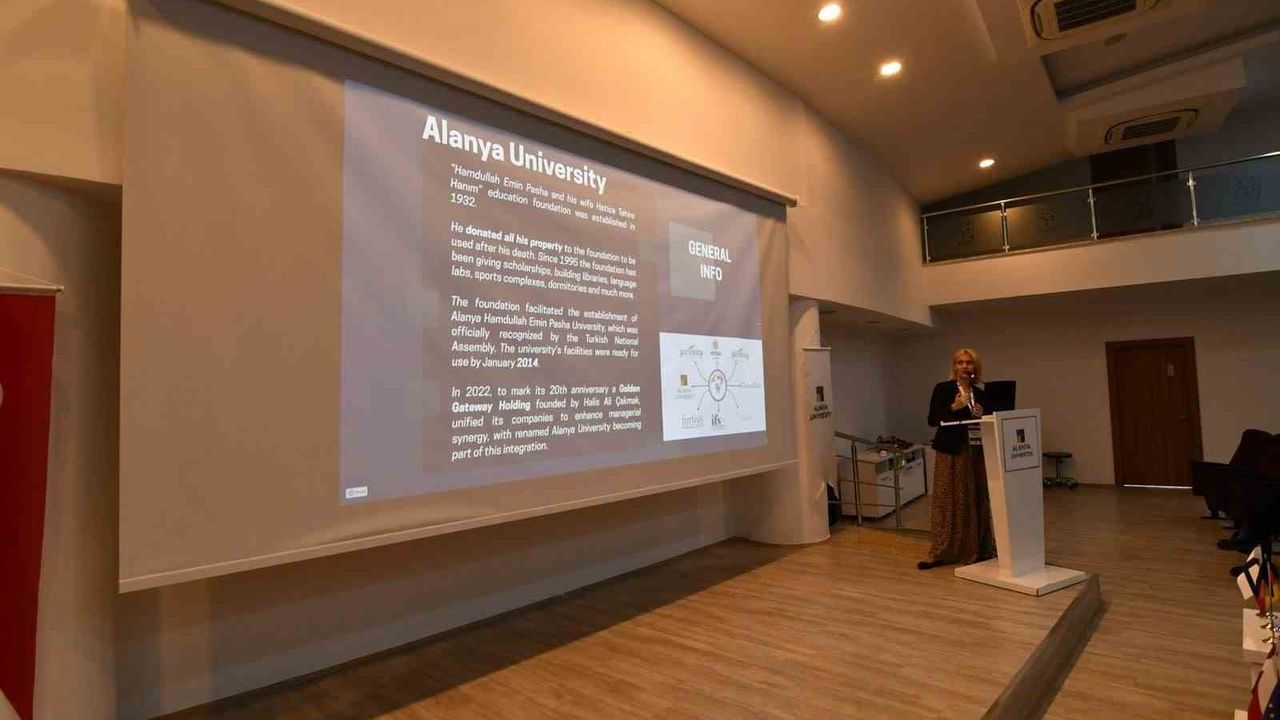 Alanya Üniversitesi'nde 'Erasmus+ ile Daha Yeşil Bir Gelecek' temalı International Week