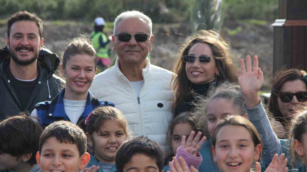 ALJ Türkiye, İzmir'de 312 bin fidanı toprakla buluşturdu