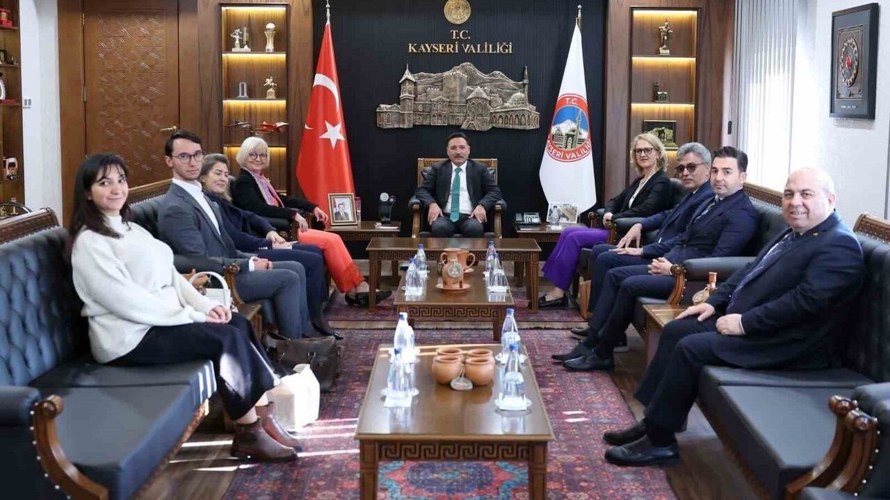 Almanya Büyükelçisi Sorg, Kayseri Valisi Çiçek’i Ziyaret Etti
