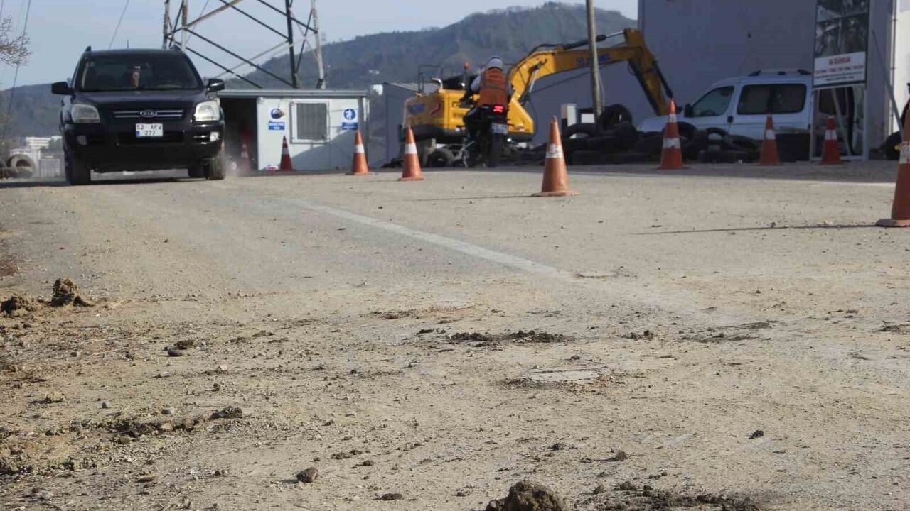 Altınordu'da motosiklet eğitim alanı şantiye nedeniyle tehlikeli hale geldi