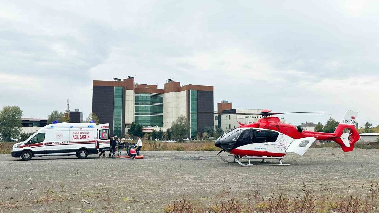 Ambulans helikopter Terme'de kalp pili bekleyen hastaya hızlı müdahale sağladı