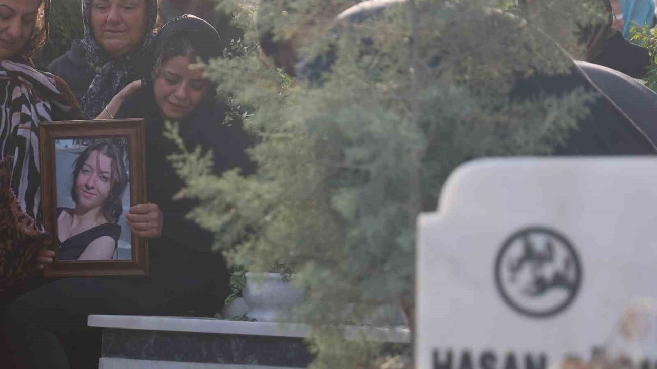 Amca, elleriyle yeğenini toprağa verdi: Alkollü sürücüden hesap sorulmasını istiyor