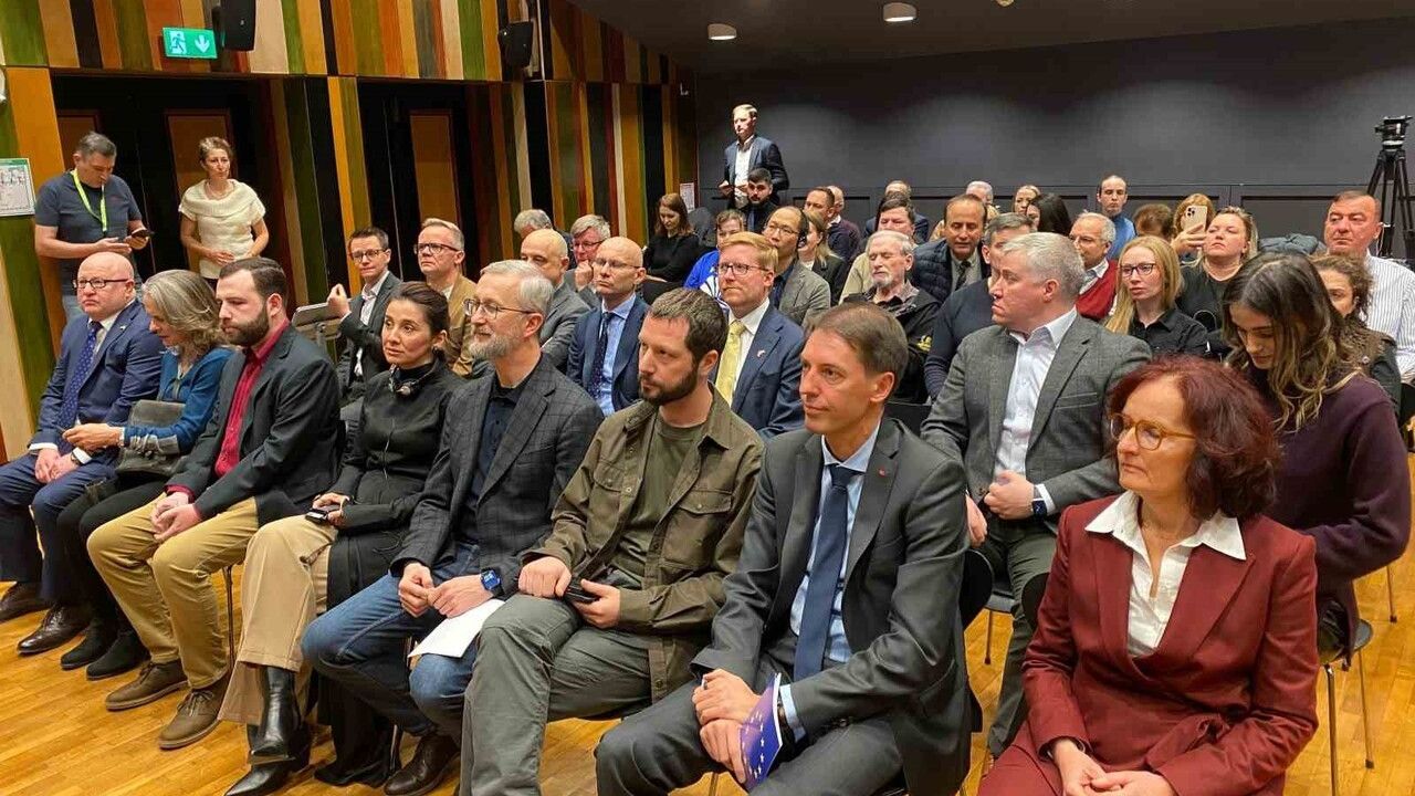 Andriivka’ya 2000 Metre belgeselinin Türkiye prömiyeri Ankara'da