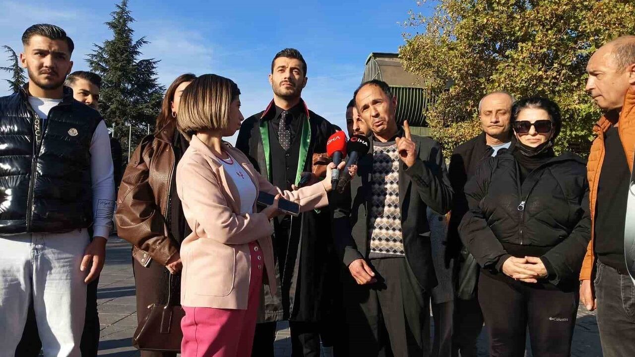 Ankara'da tırın çarptığı 24 yaşındaki gencin ailesi sürücünün serbest bırakılmasına tepki gösterdi