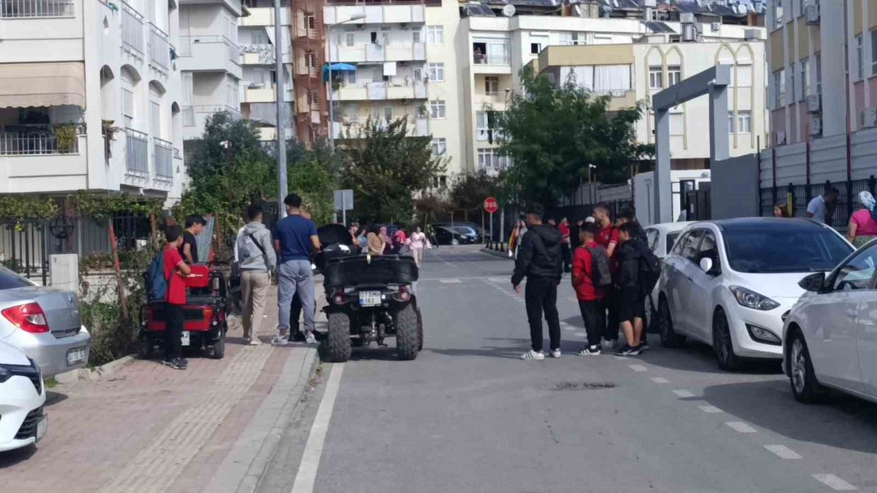 Antalya'da Ehliyetsiz Çocuk Sürücüye Ceza Kestim