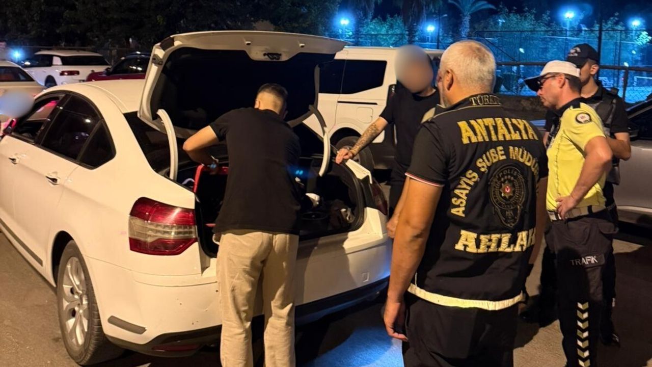 Antalya'da 'Huzurlu Sahiller' uygulamasında 60.311 şahıs sorgulandı