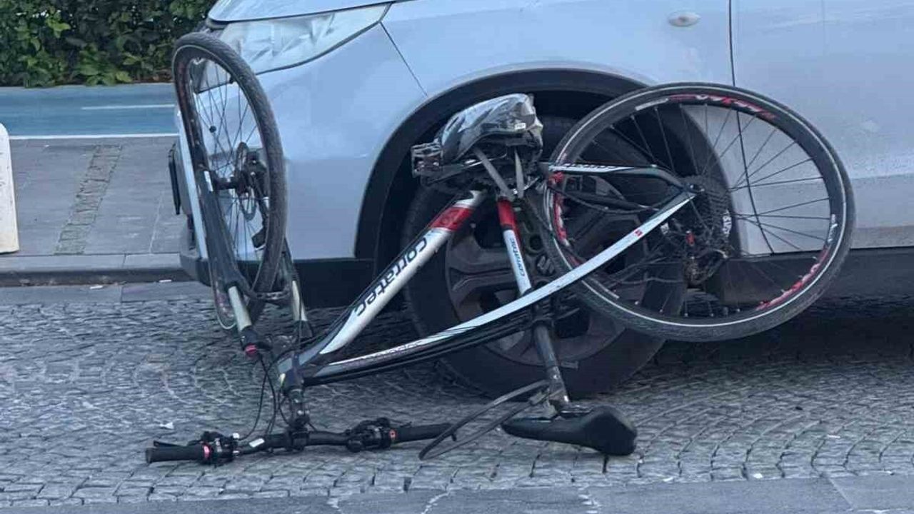 Antalya Konyaaltı'nda bisikletliye otomobil çarptı: 1 yaralı