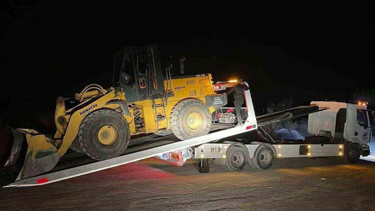 Antalya Manavgat’ta gece kum operasyonu: 1 tutuklama, 8 araca el konuldu