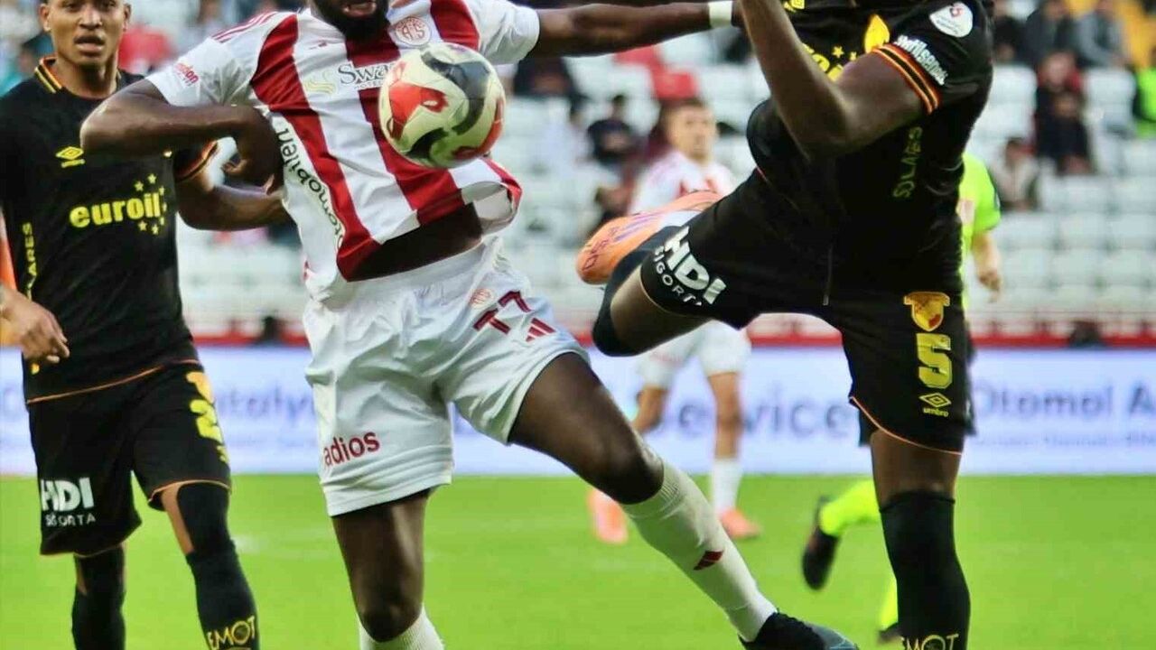 Antalyaspor 1-0 Göztepe — İlk Yarı (14. hafta)