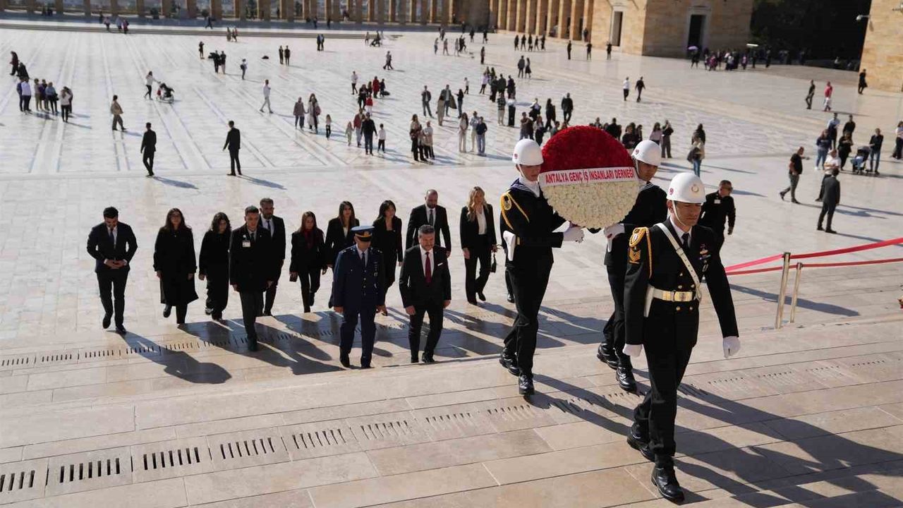ANTGİAD Anıtkabir’i Ziyaret Etti