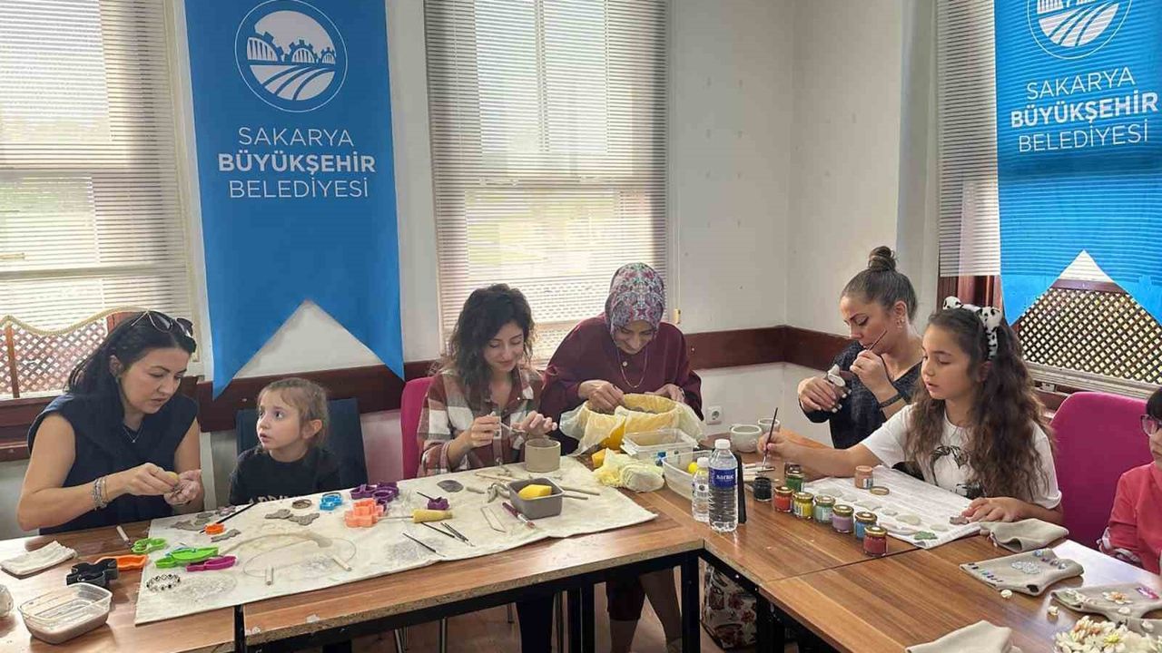 Ara Tatil SAMEK Atölyeleriyle Renklendi — Anne-Çocuk Etkinlikleri
