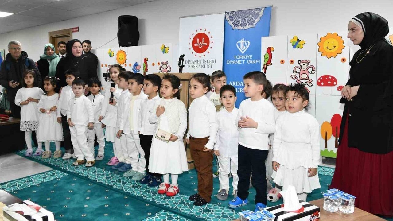 Ardahan’da Nafiye Yıldız Hafızlık Kız Kur’an Kursu açıldı