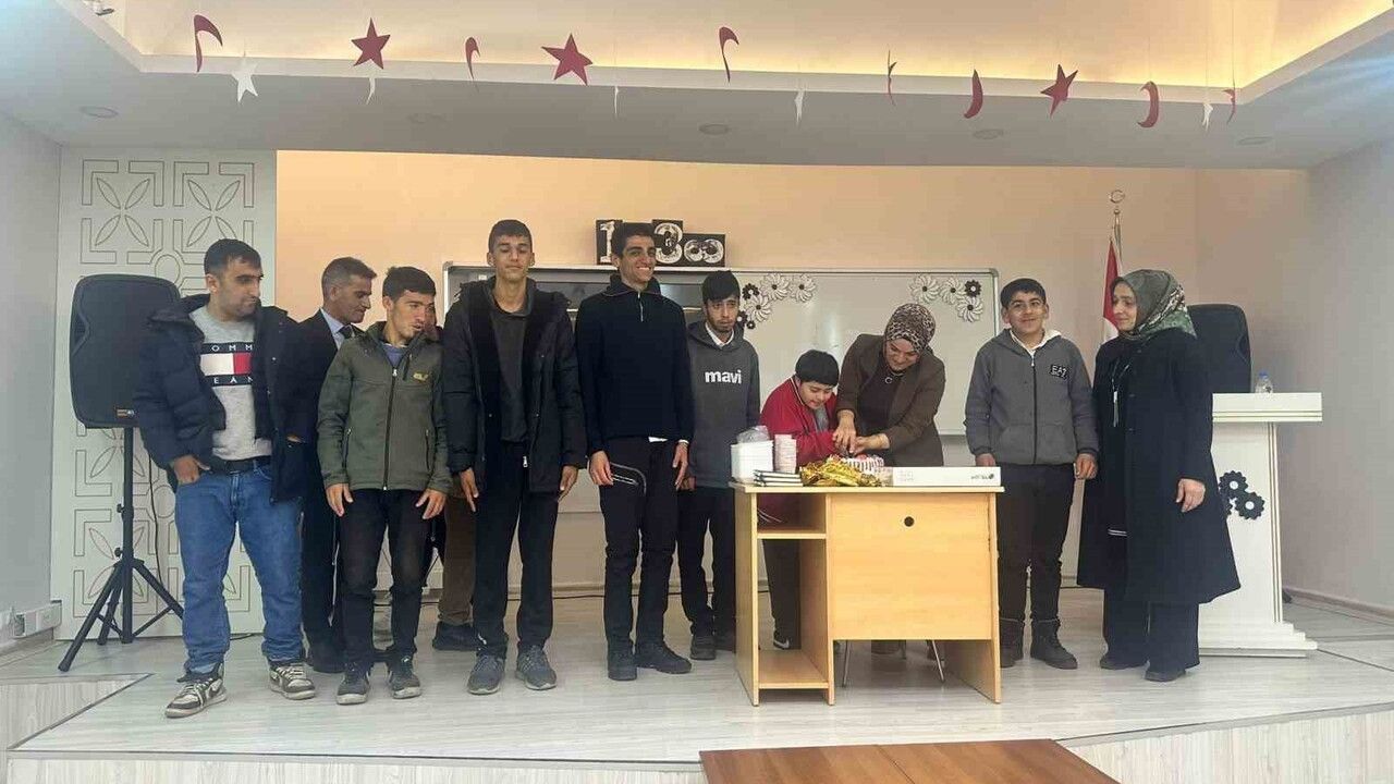 Arıcak Çok Programlı Anadolu Lisesi'nde özel gereksinimli öğrencilerle anlamlı etkinlik