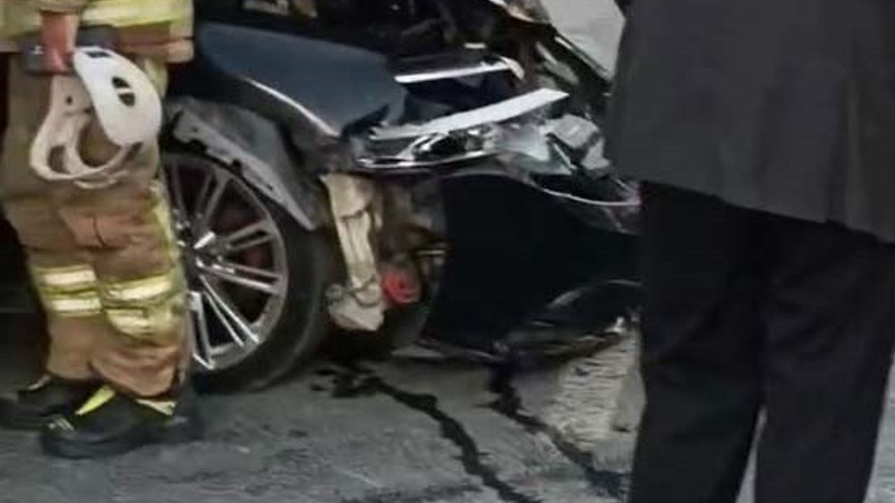 Arnavutköy'de kafa kafaya çarpışma: 1 ağır yaralı