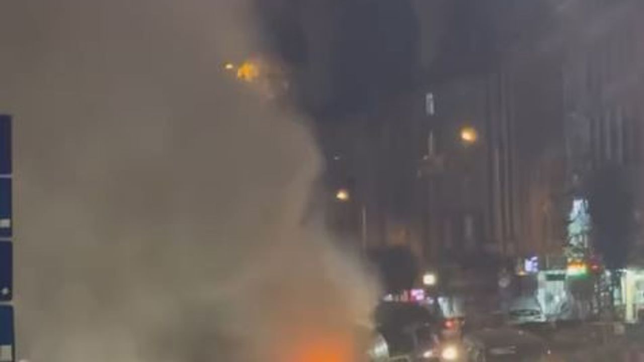 Arnavutköy’de Servis Aracında Yangın Paniği