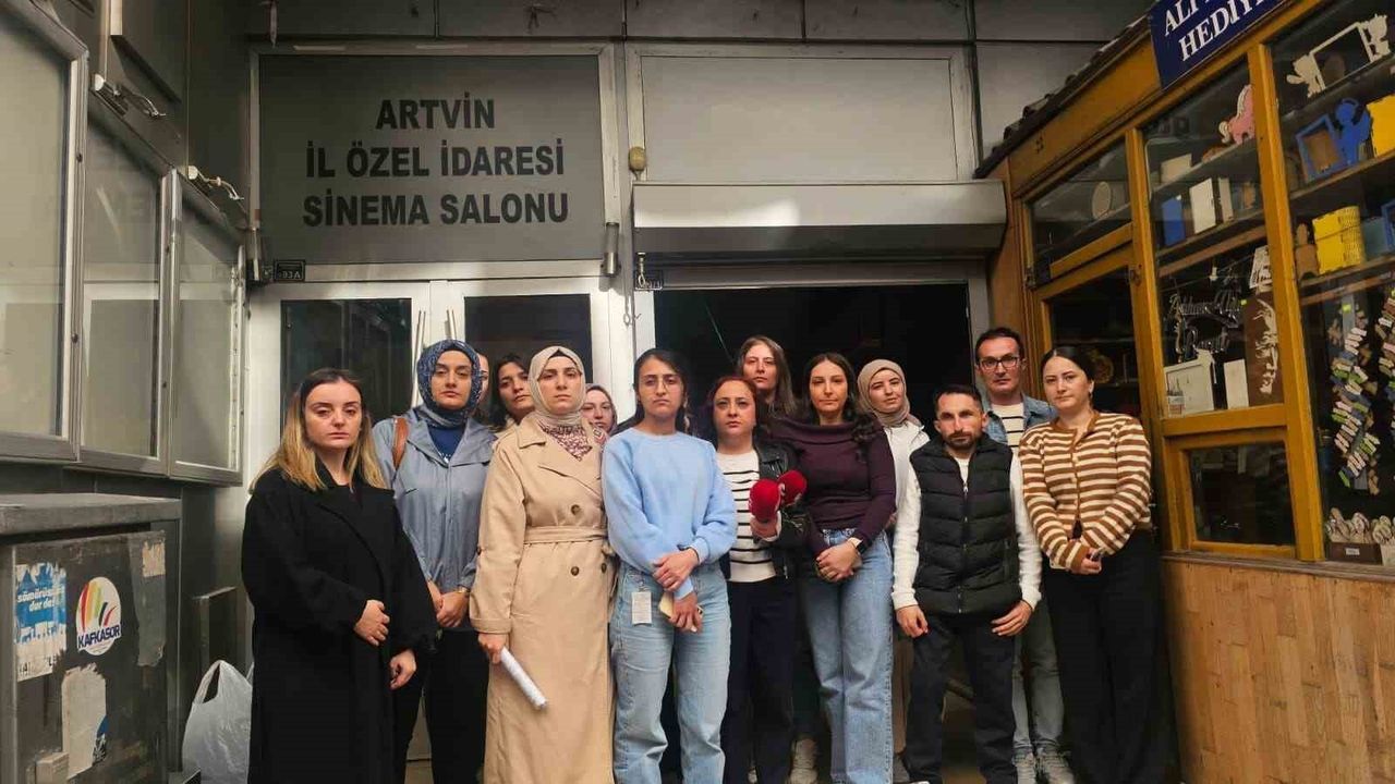 Artvin'deki Çağrı Merkezi Çalışanlarından Görev Yeri Değişikliğine Tepki