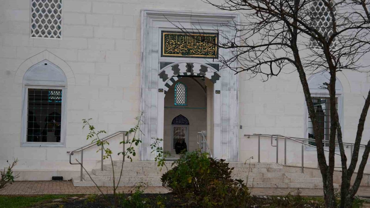 Aslı Saba Abacı: "Annem antibiyotik tedavisine ters reaksiyon verdi"