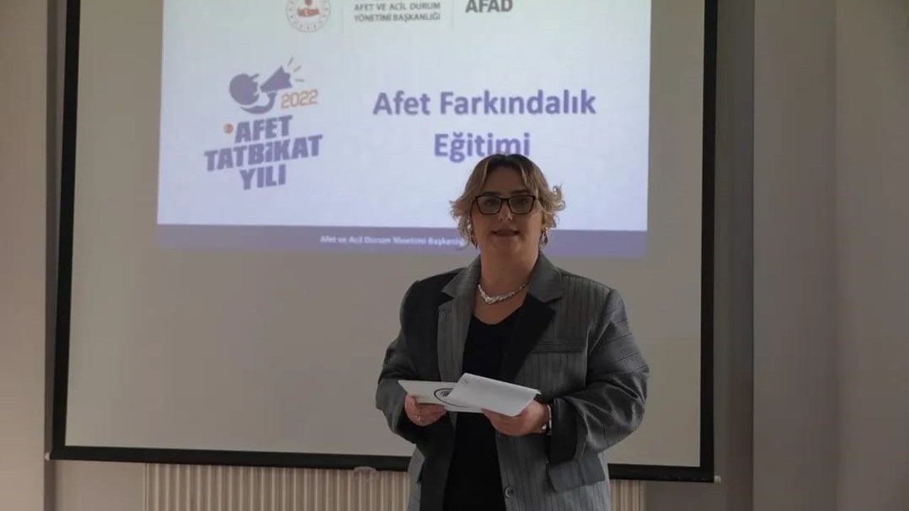 Atakum'da afet bilinçlendirme eğitimleri İstiklal Mahallesi'nde gerçekleştirildi