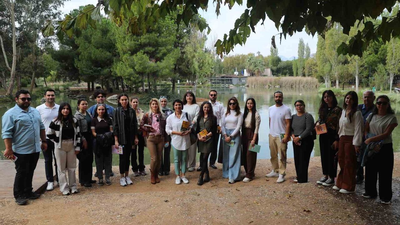 Atatürk Kültür Parkı'nda çevre ve çocuk hakları rehberlik eğitimi