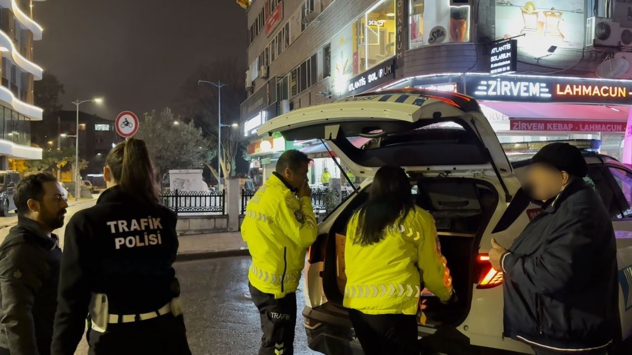 Avcılar'da çarpıp kaçma iddiası sonrası sürücünün anahtarına el konuldu, alkol testi temiz çıktı